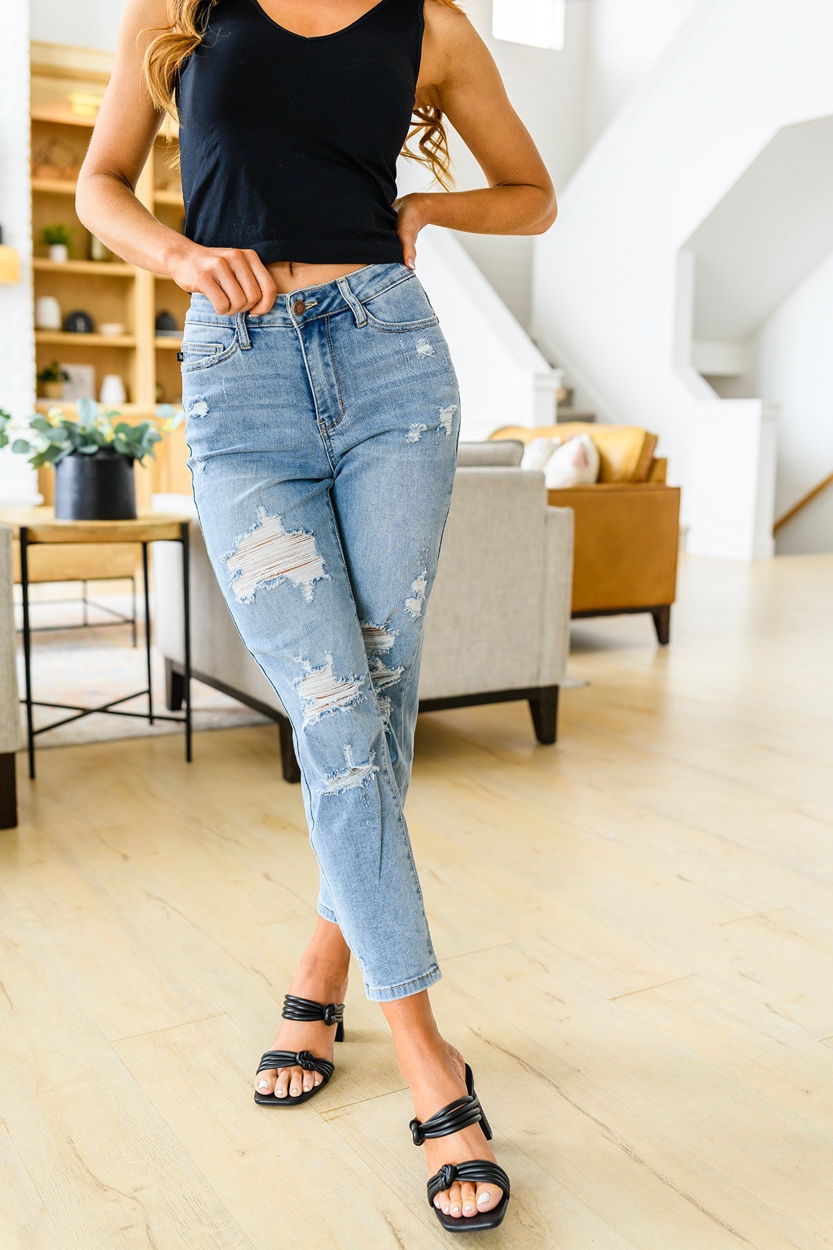 Florence High Waist Destroyed Boyfriend Jeans (22,24)