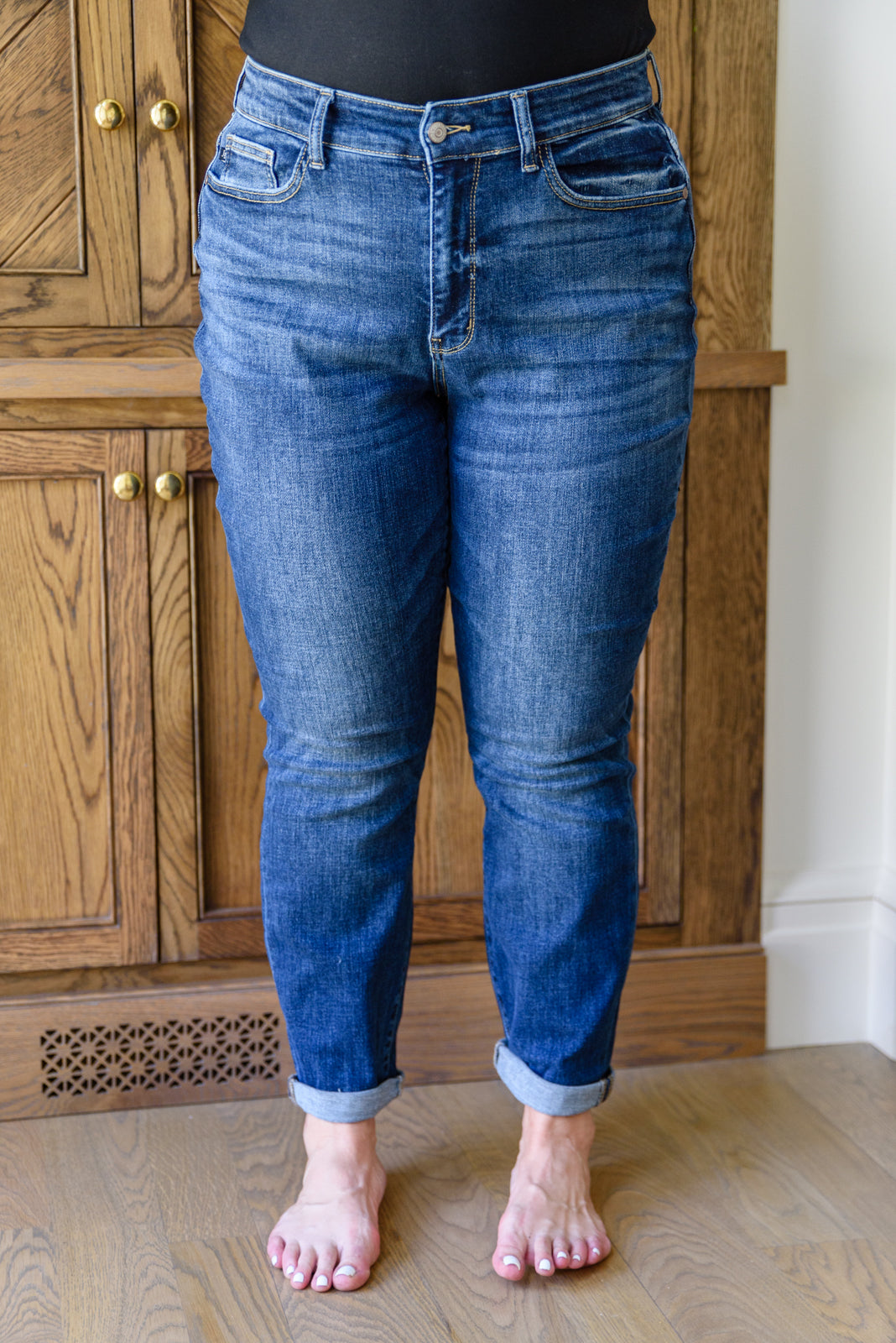London Midrise Cuffed Boyfriend Jeans (1/25)