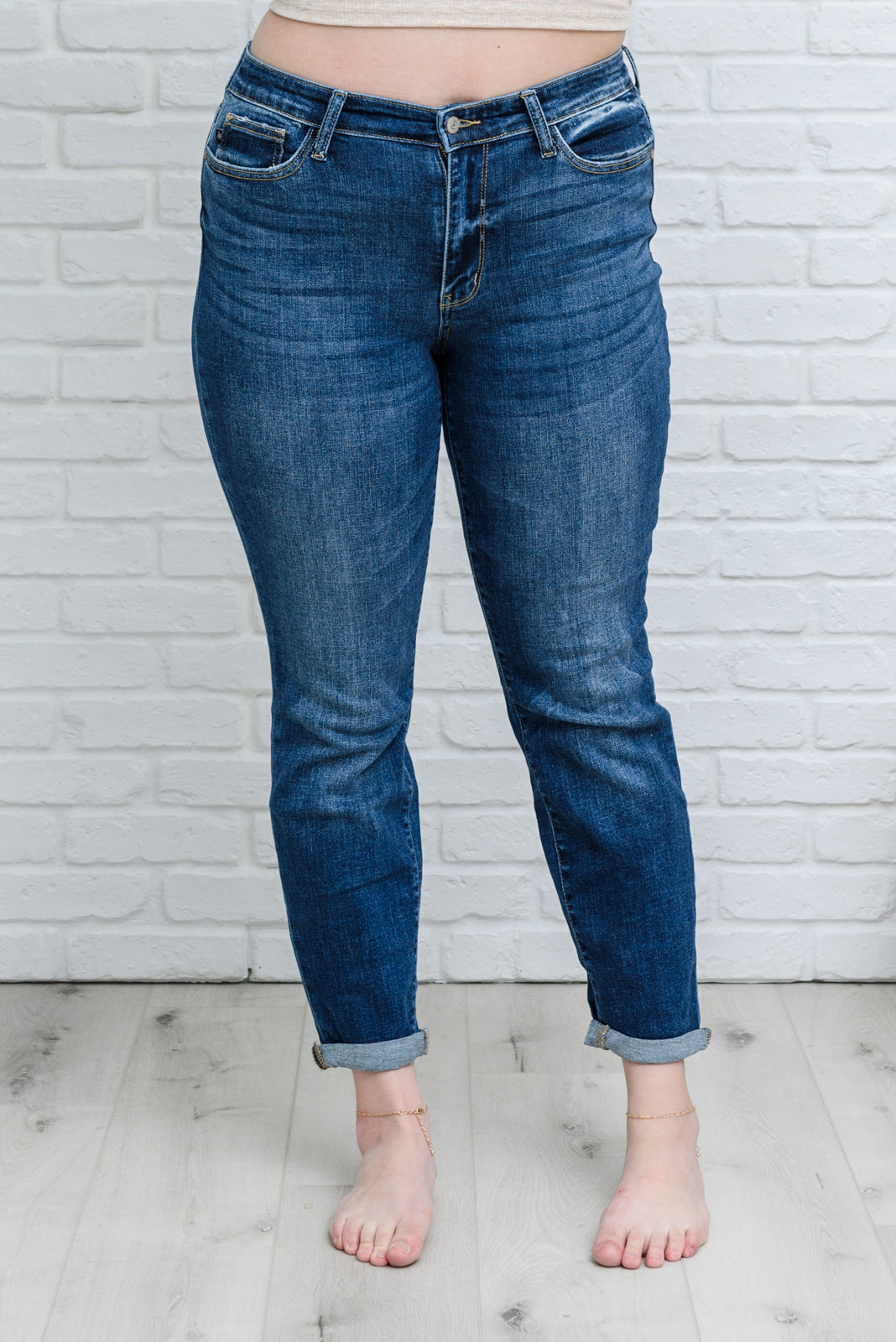 London Midrise Cuffed Boyfriend Jeans (1/25)