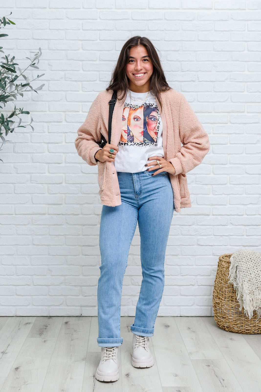 Rylee 90s High Rise Straight Leg Jeans (3/26)
