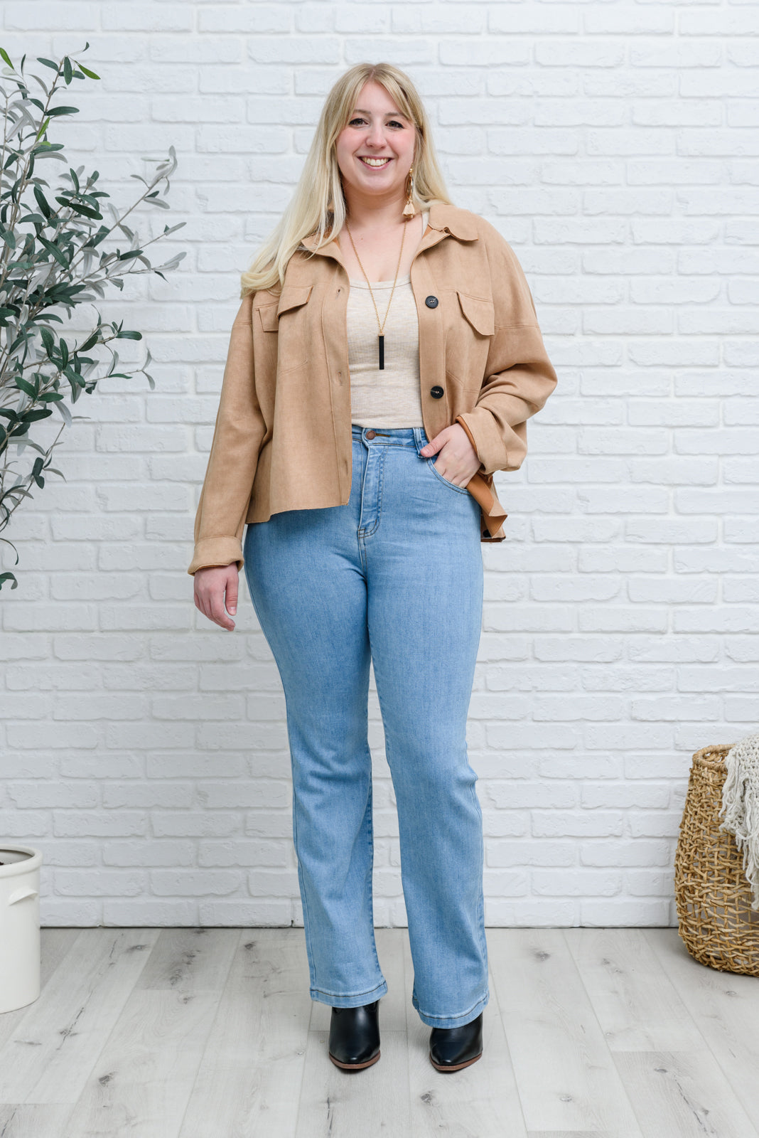 Rylee 90s High Rise Straight Leg Jeans (3/26)