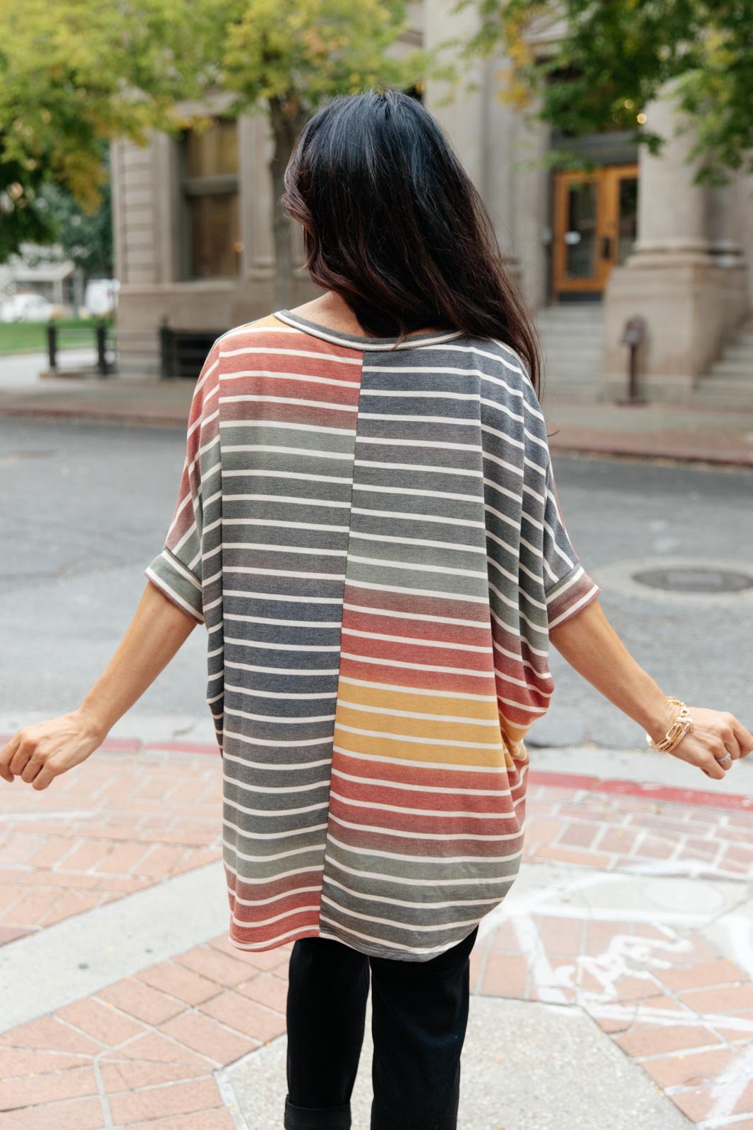 Weekend Wonder Top In Olive Multi