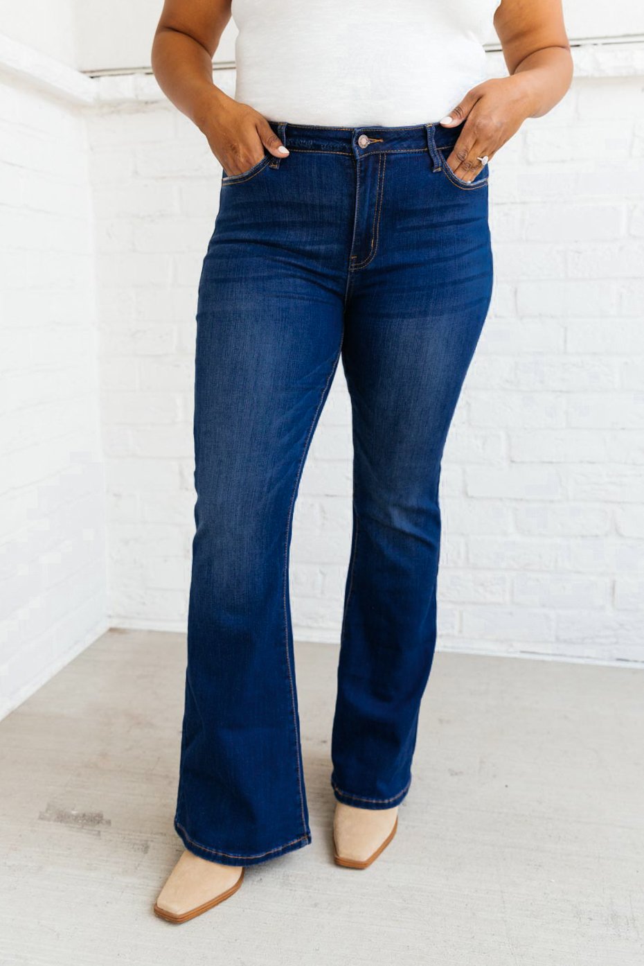 Throwback Flare Jeans (1/25)